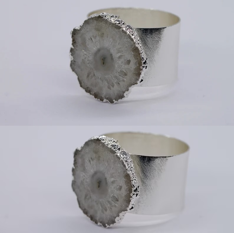 Agate Solar Quartz Napkin Ring - Color: Silver