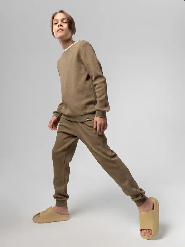 Costume 46-66 - 100% Cotton, Olive Color, Size 46-66 | Loose Style Sweatshirt, Elastic Waist Joggers, Soft, Durable Fabric, Stylish Design, Pockets, Cuffs