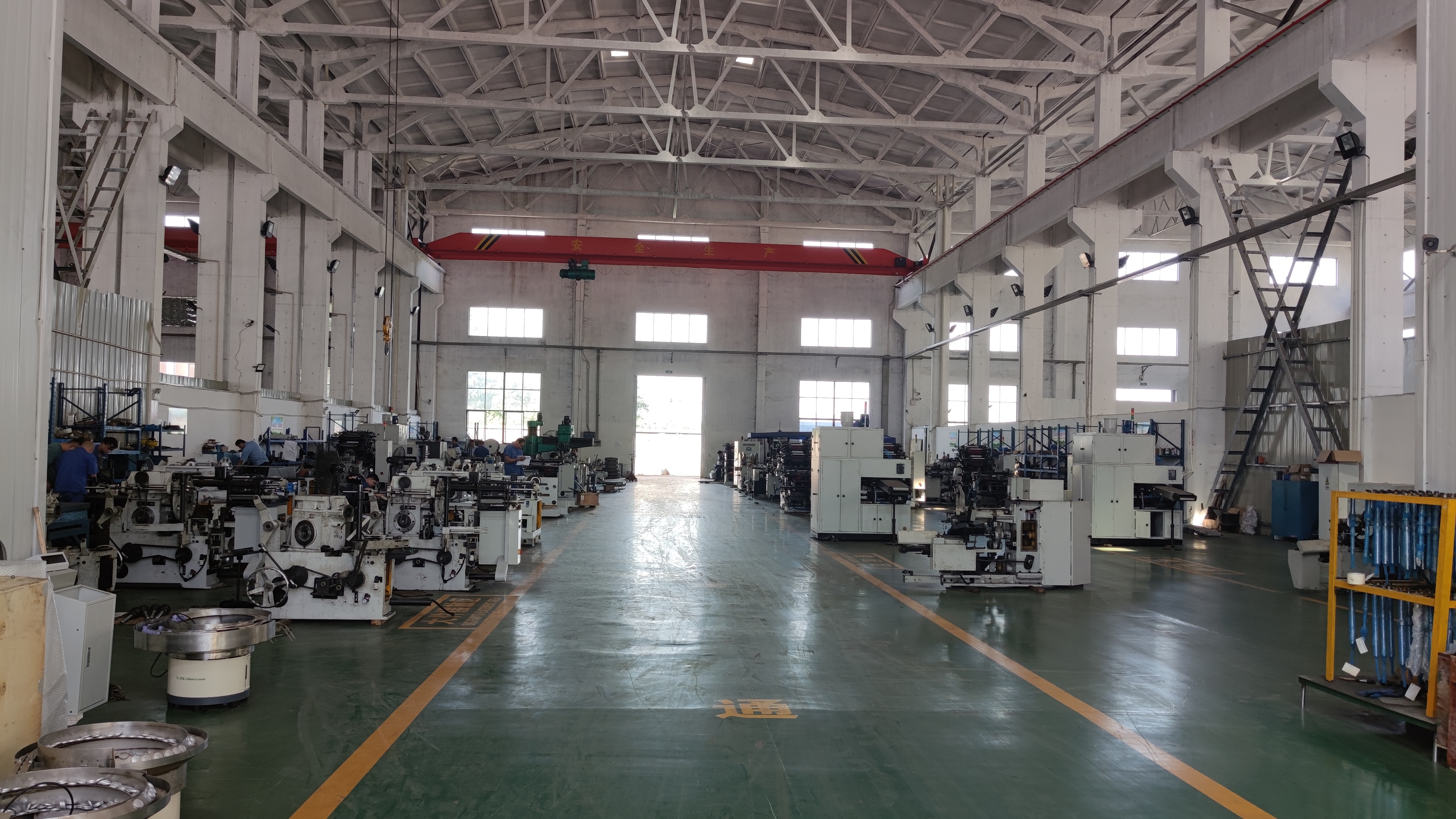 Offset Printing Machine - 2230x1600x1800 Mm, 4000 Watt Power, 60 Pcs/min Capacity | Fully Automatic, 4/5/6 Color Printing, White Finish, 1 Year Warranty