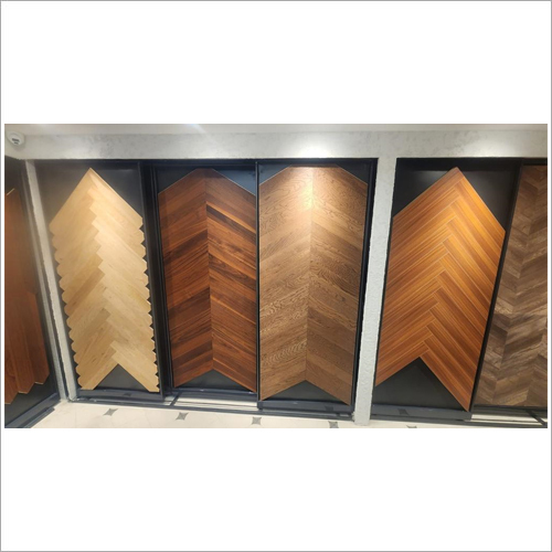 ब्राउन टाइल डिस्प्ले रैक.