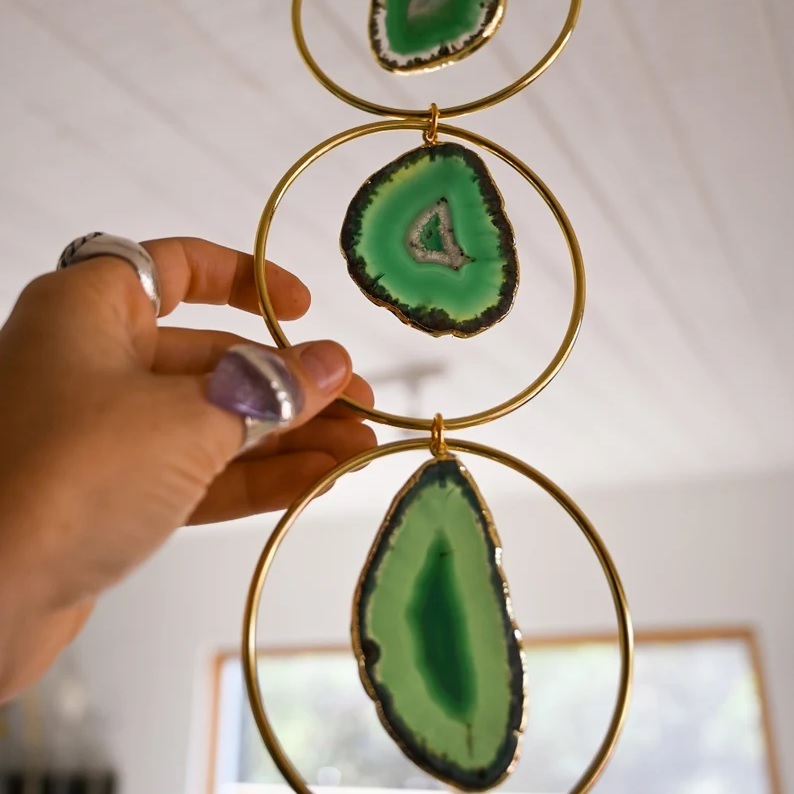 Green Agate Gemstone Suncatcher - Natural Polished, 3 To 3.5 Inch Size, Decorative Home Ornament, Handmade For Healing Chakra Purposes