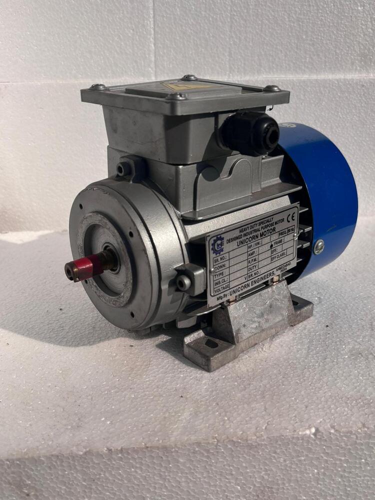 ब्लू/ब्लैक/सिल्वर 1 Hp 1440 Rpm 3 फ़ेज़ फेस माउंटेड मोटर