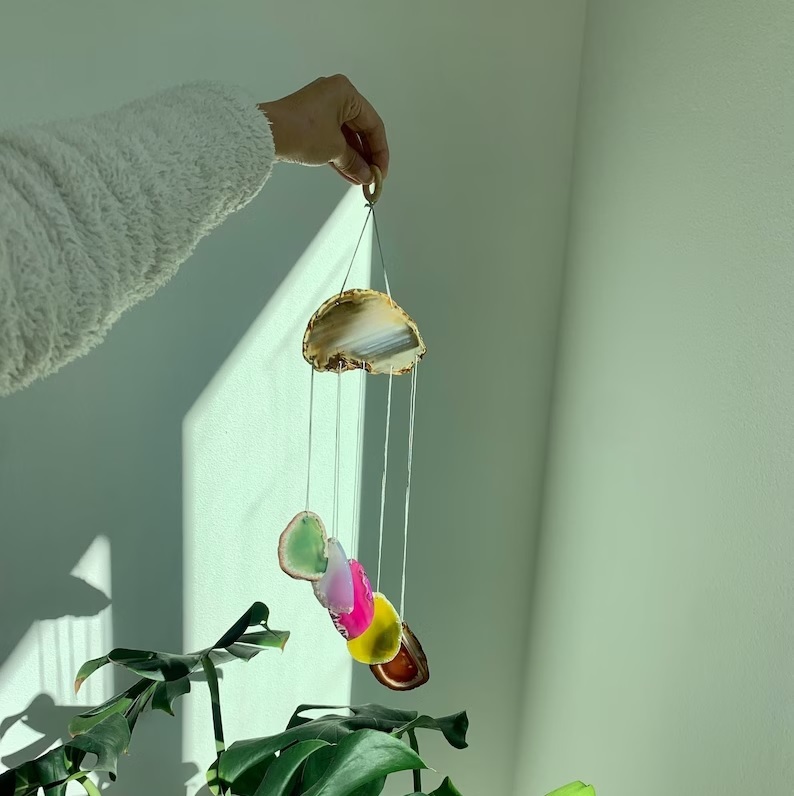 Rainbow Agate Slices Wind Chimes - Color: Multi