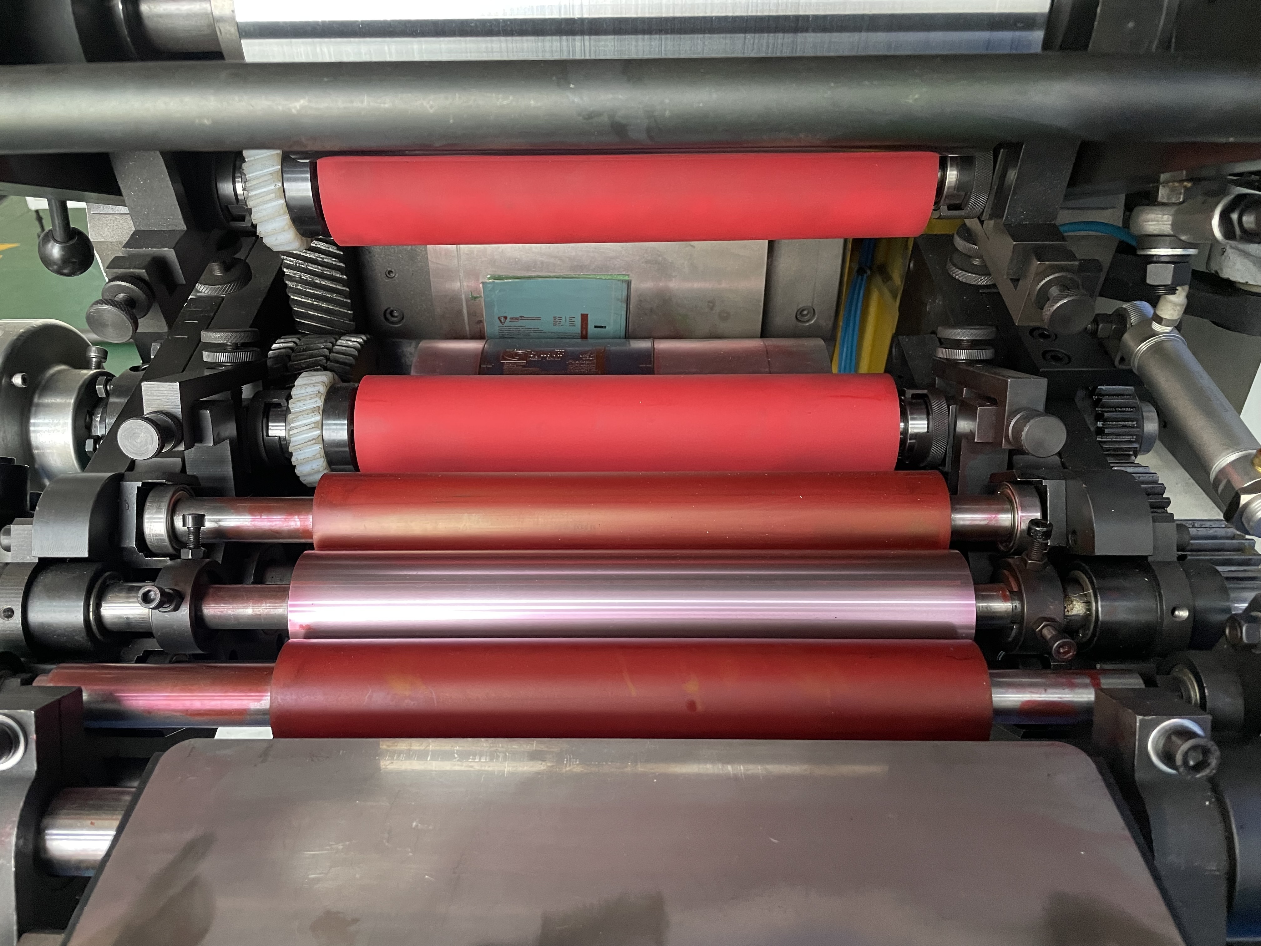Automatic Aluminum Tube Offset Color Printing Machine - 2230x1600x1800mm, White, 4000w Power With 60 Pcs/min Production Capacity, Efficient Intermittent Conveyor Operation