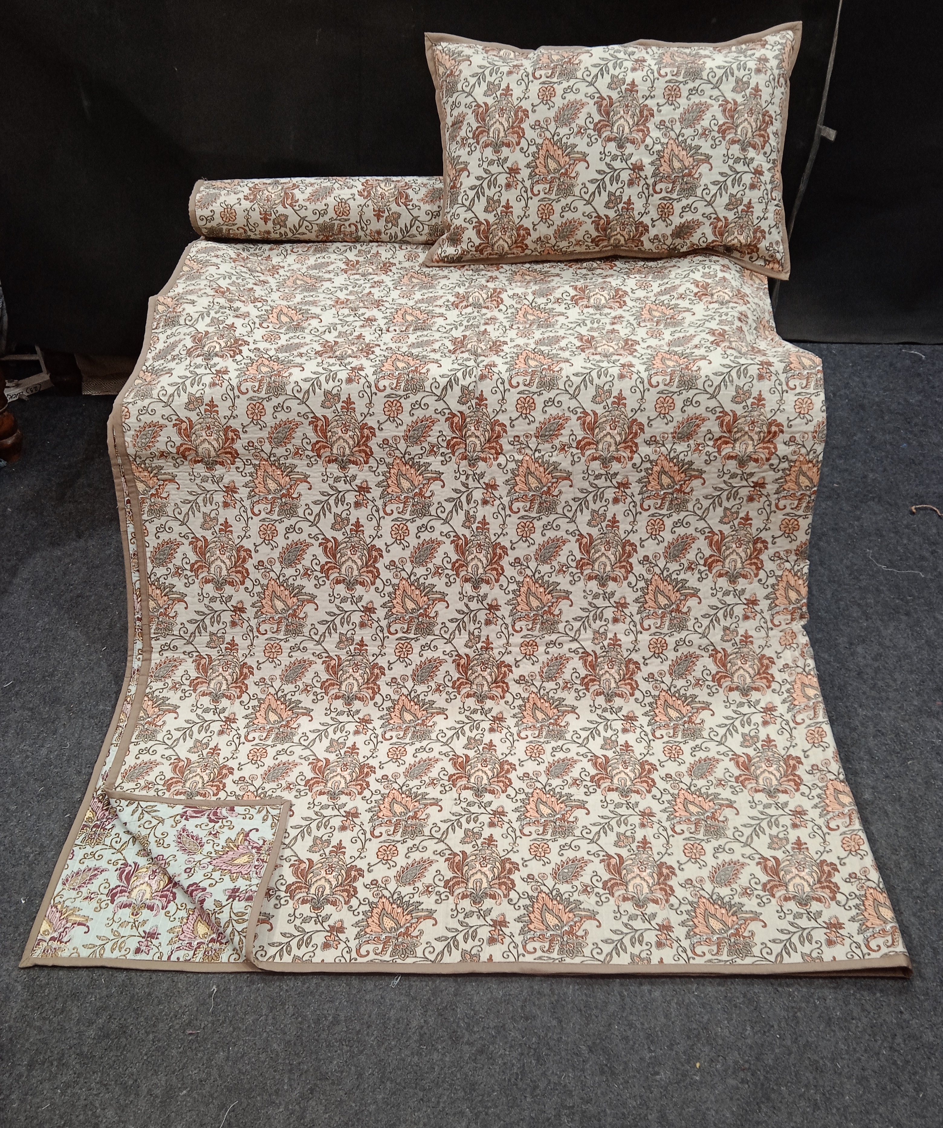Jaipuri Cotton Quilt - Queen Size 90x108 Inches | Reversible Block Printed Design, Handmade With 100% Cotton Filling, Perfect As Comforter Or Bed Cover