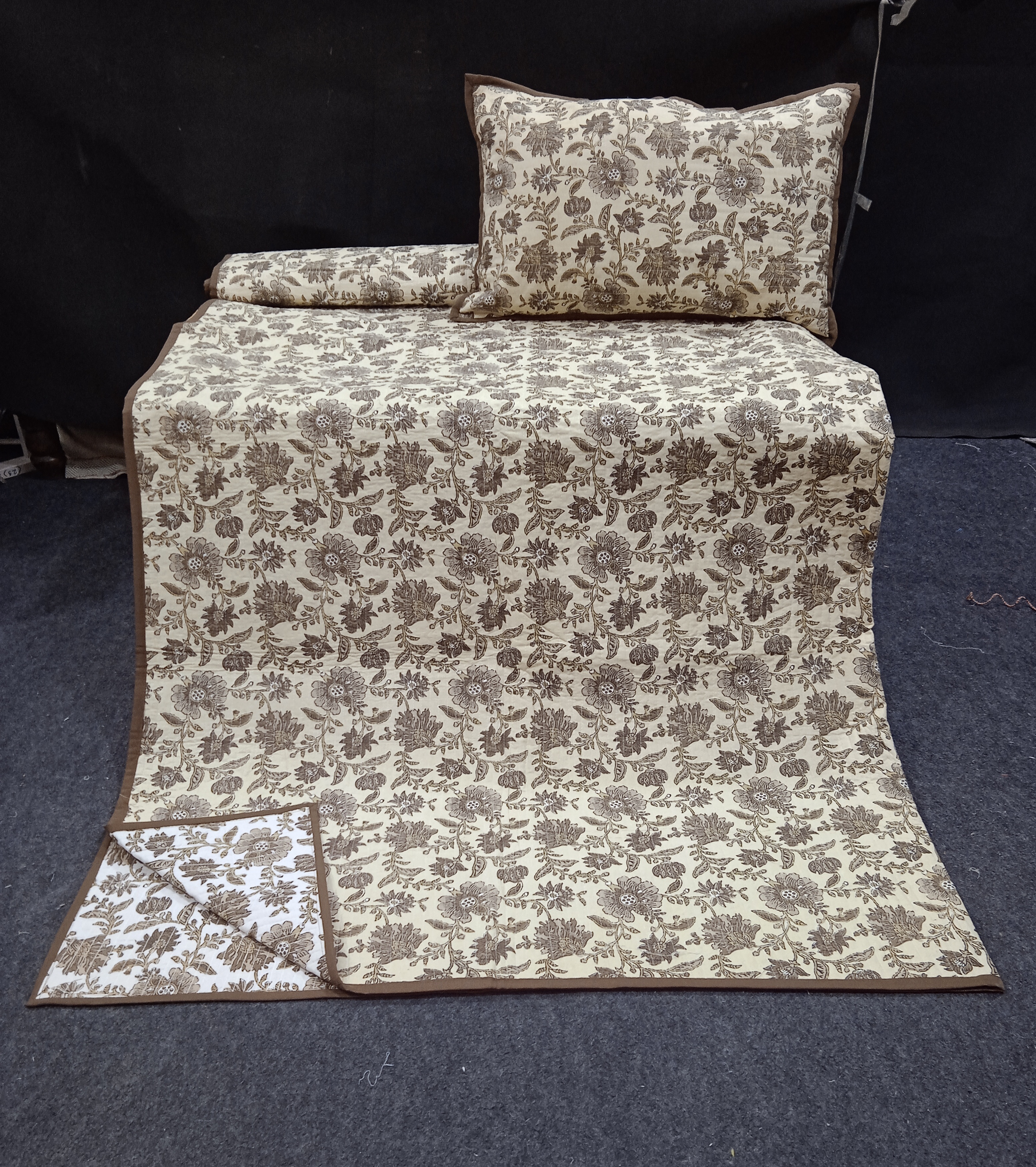 Jaipuri Cotton Quilt - Queen Size 90x108 Inches | Reversible Block Printed Design, Handmade With 100% Cotton Filling, Perfect As Comforter Or Bed Cover