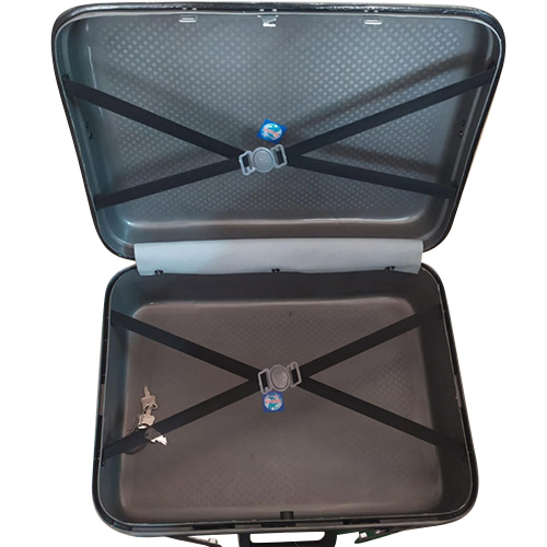 Shock Resistance Jindal Pulsar Plastic Suitcase