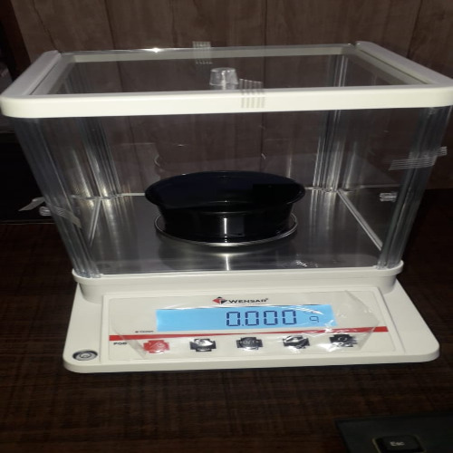 Weight Balance - 220g Capacity, Abs Material , Manual Operation For Laboratory Use