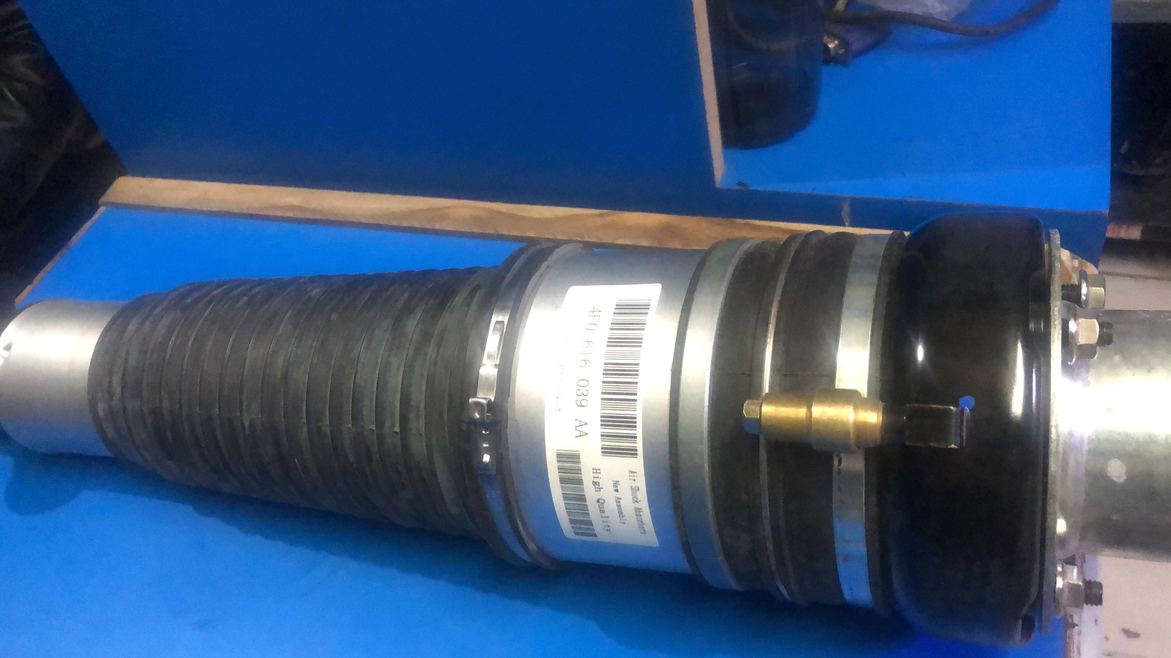 Airmatic Shocker - Iron Material, 5x5x5 Inches Dimensions | Black Color, 10 Kg Weight, 5 Years Working Life