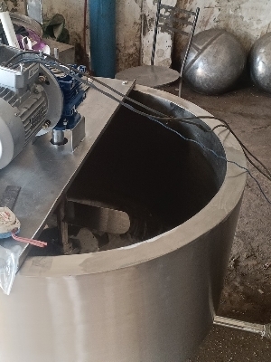 स्टेनलेस स्टील के घी के पौधे