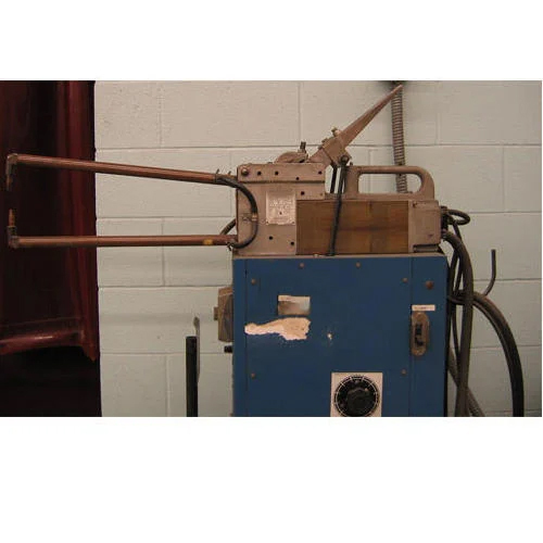 Metal Spot Welding Machine Frequency: 50 Hertz (Hz)