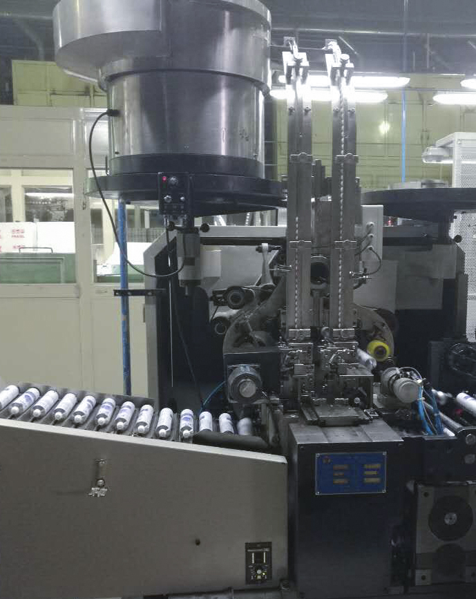Capping Machine - 2250x2200x2140mm , Automatic Operation With 6600w Power, 90 Pcs/min Capacity, Ivory White Finish, 1 Year Warranty, Ideal For Hair Dye Tubes