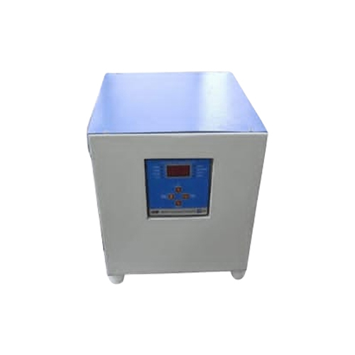  7.5KVA एयर कूल्ड डिजिटल सर्वो स्टेबलाइज़र दक्षता: उच्च