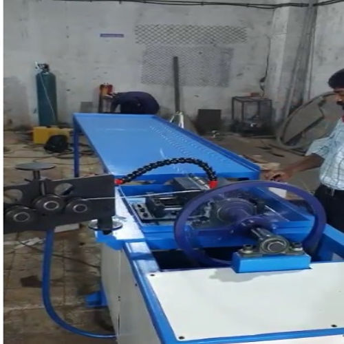 Manual Chain Link Fencing Machine Plain Table - Capacity: 80 Kg/hr