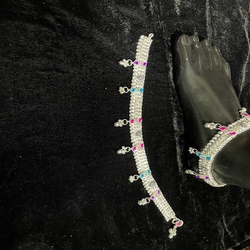 Imitation White Metal Anklet - High-Quality Craftsmanship | Elegant Design for Women, Perfect for Casual and Formal Wear