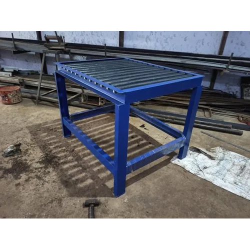 Roller Conveyor - 1 Meter Length | Blue, Load Capacity of 50 to 70 kg, Industrial Usage, Reliable Performance, Durable Design