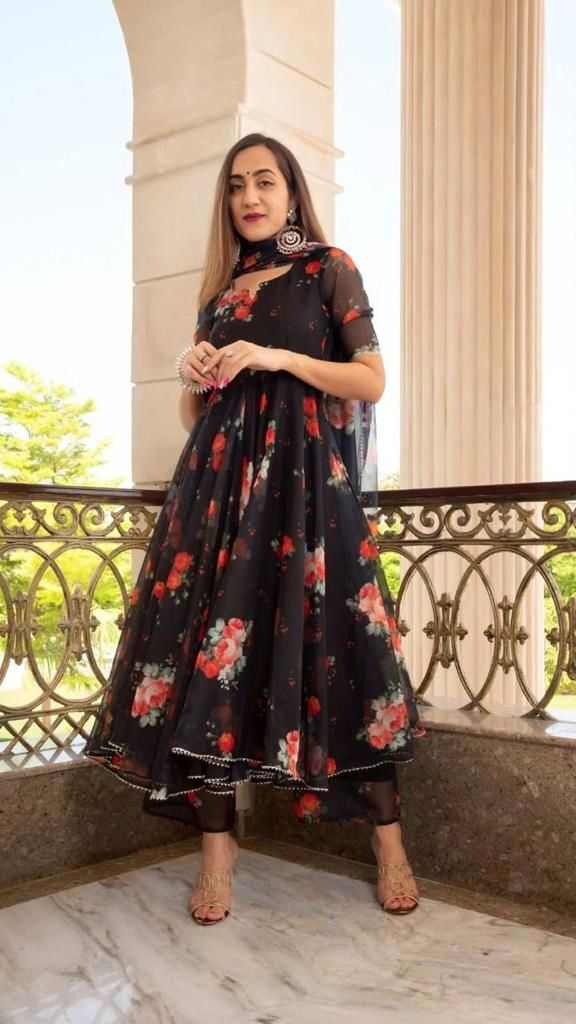 Maxy Gown With Dupatta