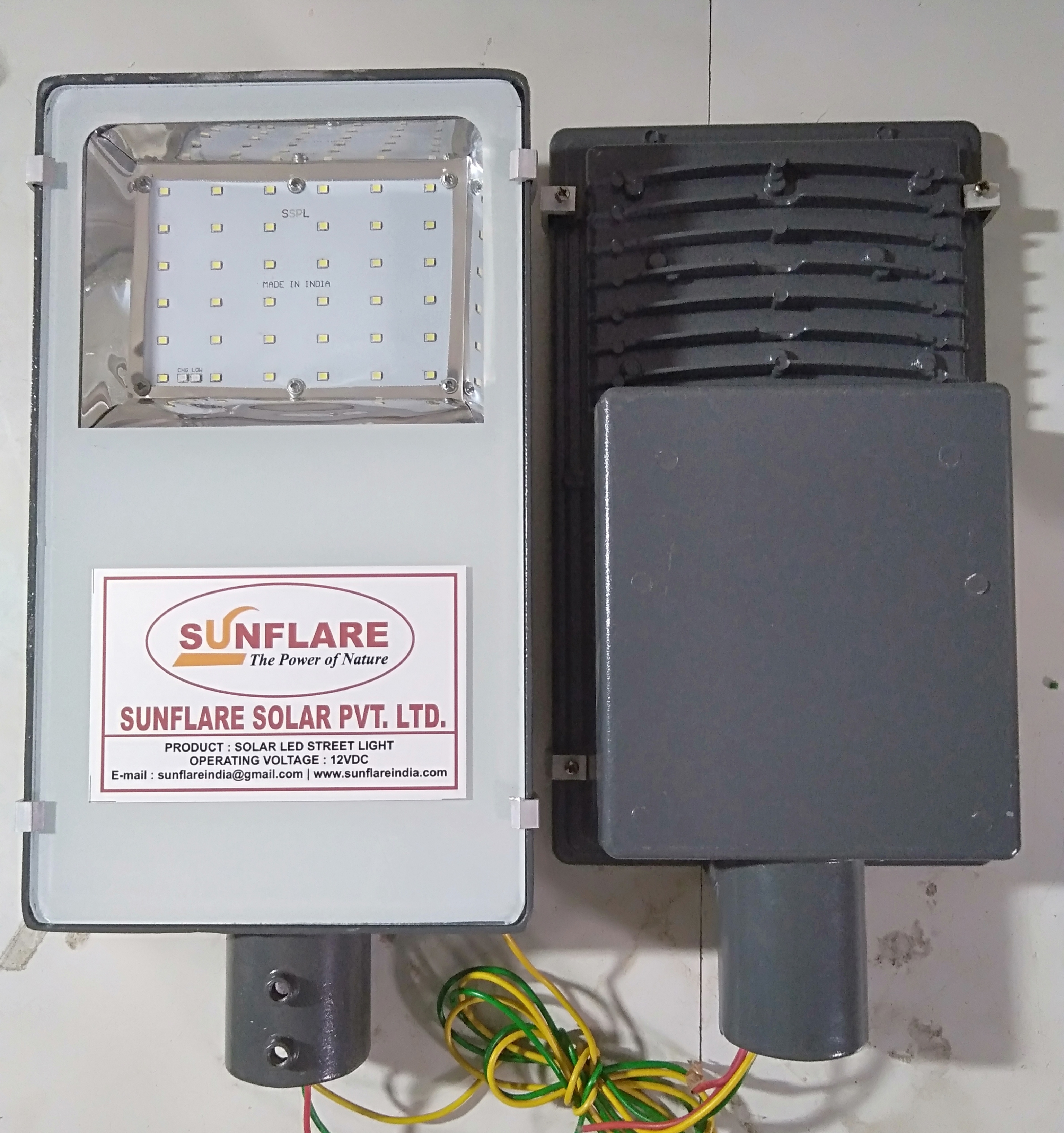 Aluminium Semi Integrated Solar Street Light