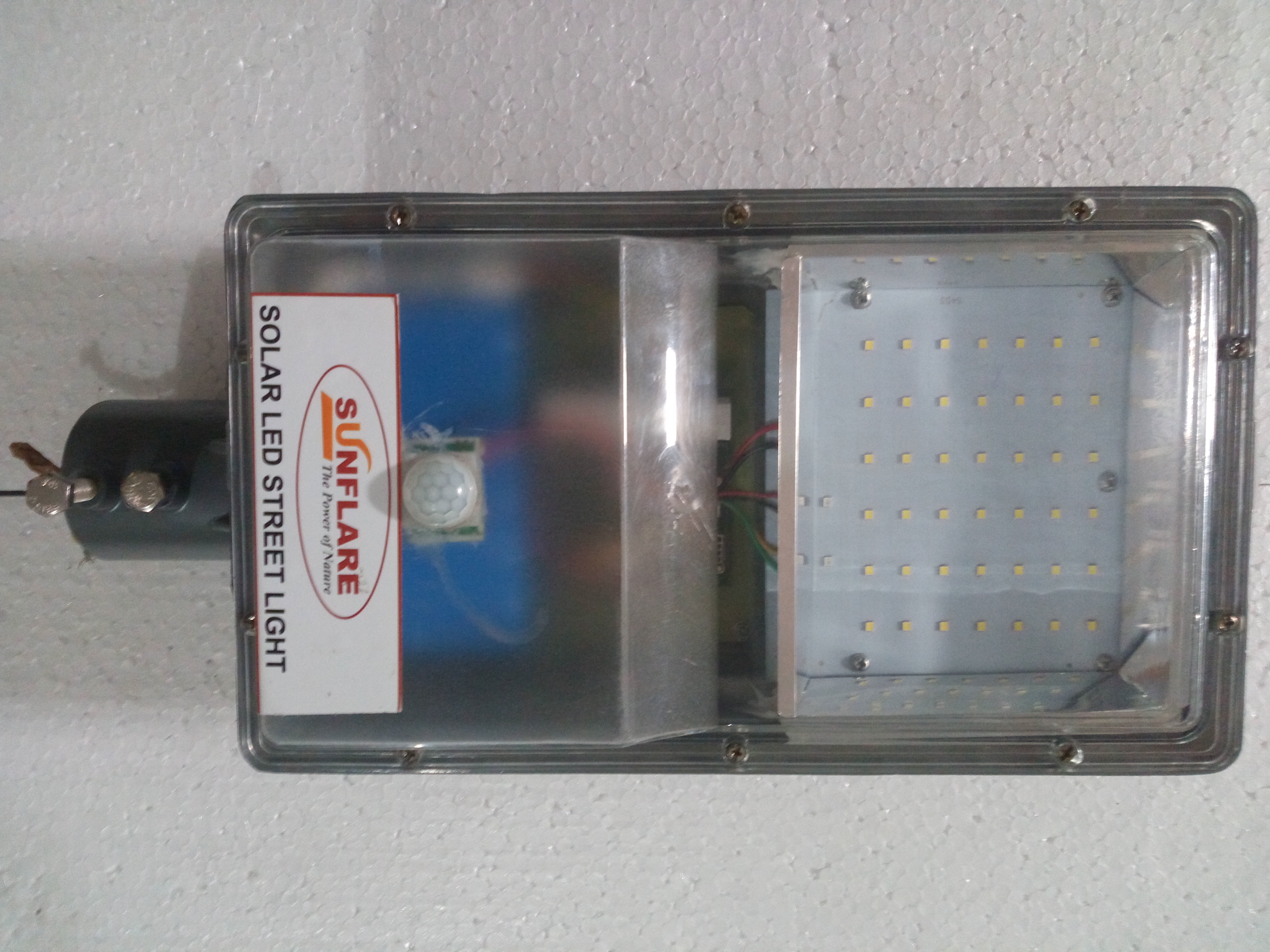 Aluminium Semi Integrated Solar Street Light