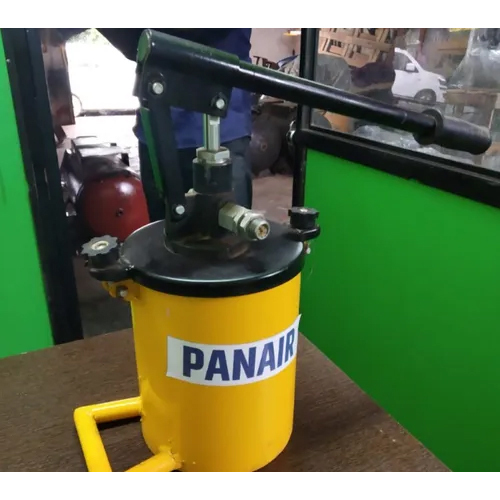 माइल्ड स्टील ग्रीस गन