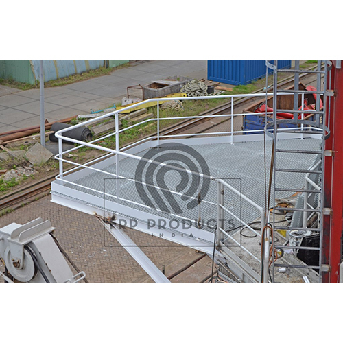 Frp Floor Grating - Frp Material, Various Sizes Available | Polished Surface Treatment, Ideal For Industrial Use