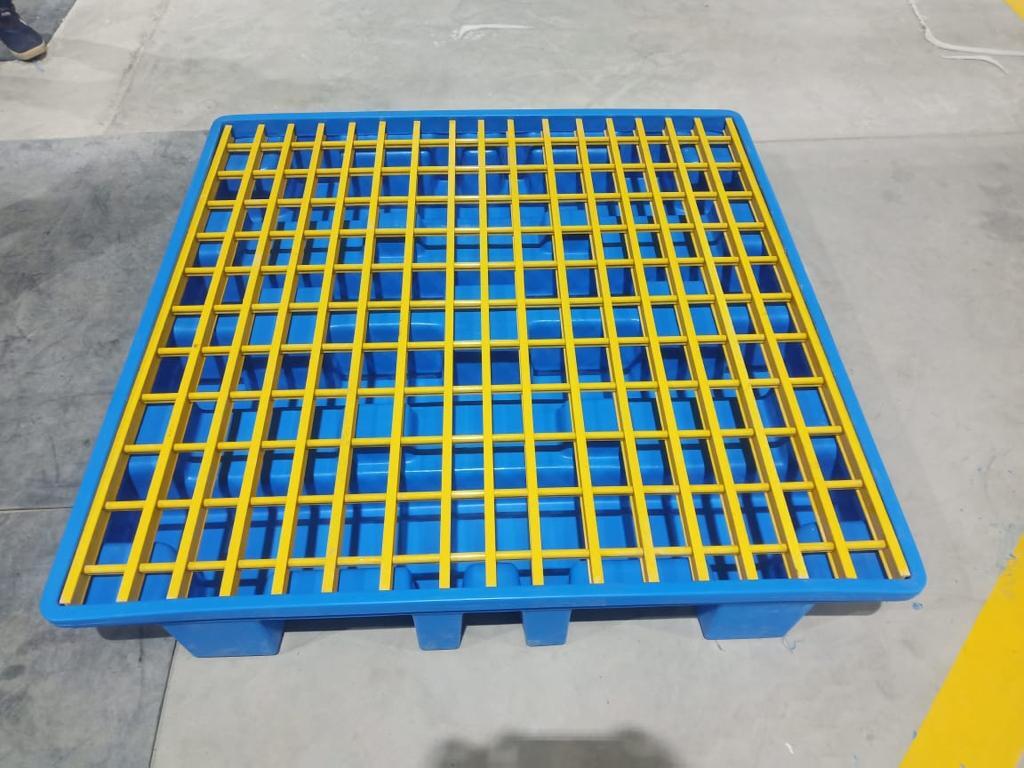 Blue/green 4-drum Spill Pallet