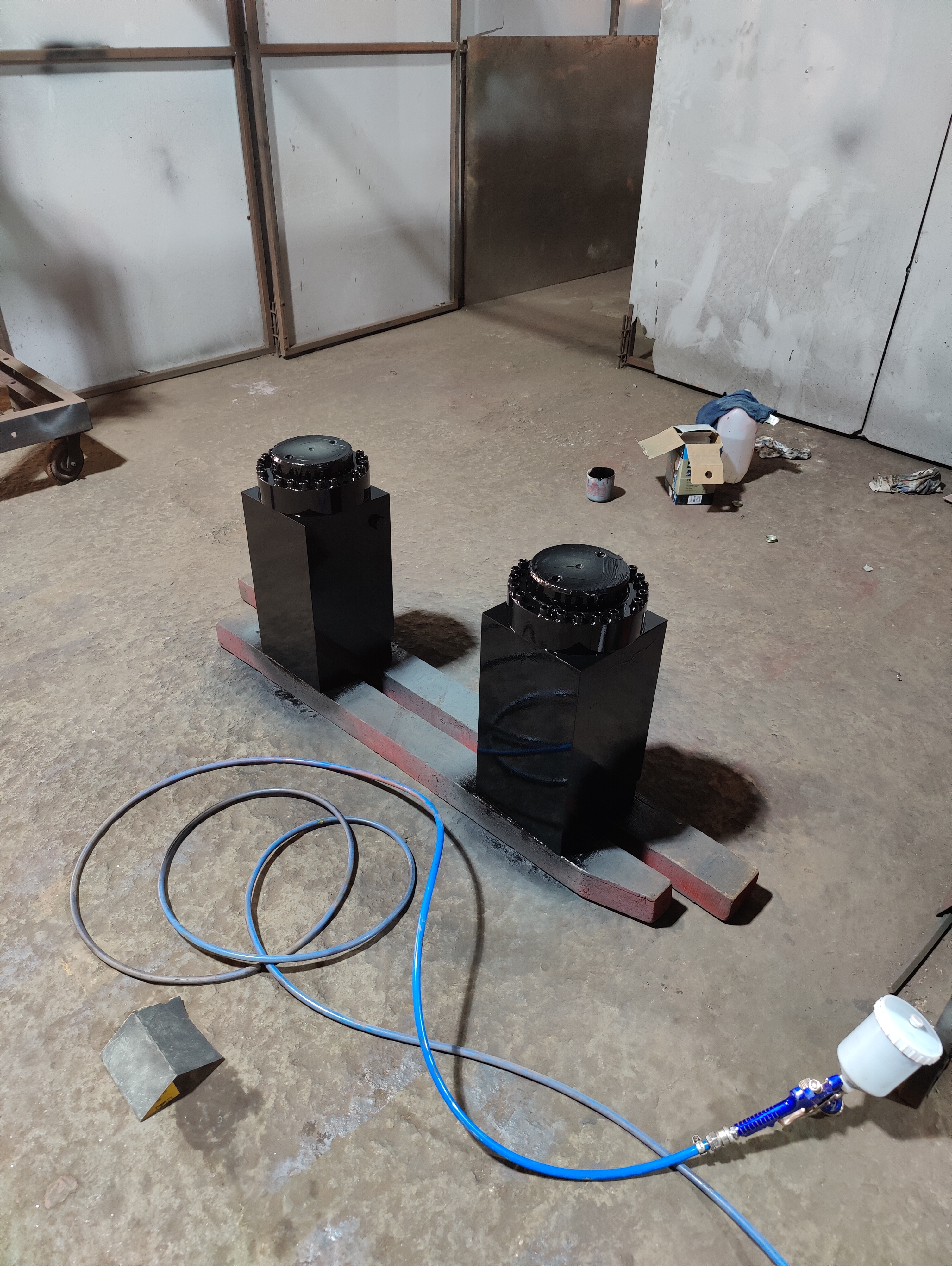 Shearing Press Hydraulic Cylinder - 220 X 220 Capacity: 35 T/hr