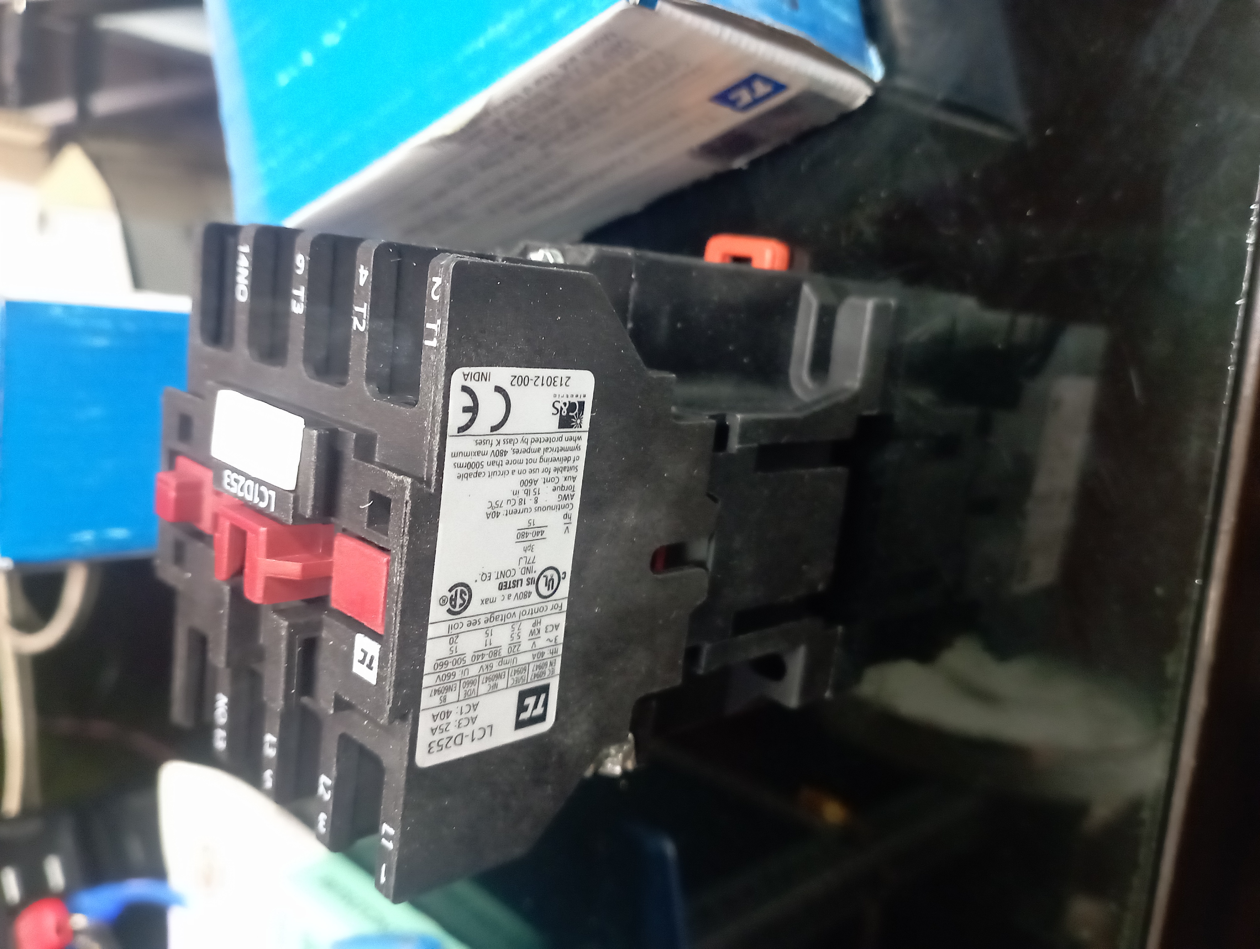 Ac/dc Contactor - Tc-lc1d253 Model, 4 Poles, 25amp Switching Current, 415v For Three Phase Applications, Ideal For Jib Crane In Factory Settings