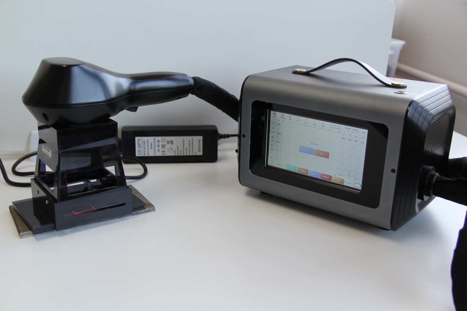 Portable Handheld Laser Marking Machine - Usage: Industrial