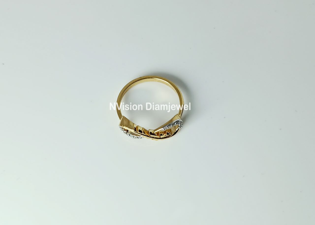 Natural Diamond Infinity Ring Diamond Carat Weight: 0.08 Carat