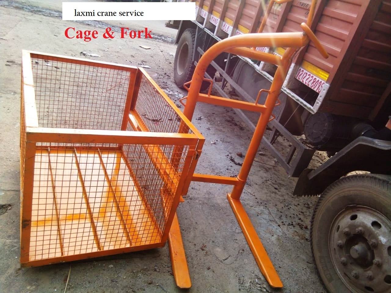 Mobile Tower Crane Cage Fork - Steel, Jib Crane Design | Versatile Fork & Bucket Attachment For Enhanced Lifting Efficiency