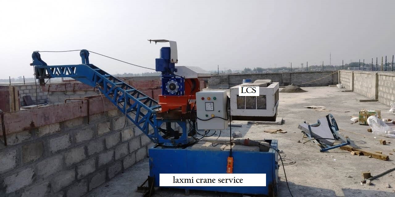 Monkey Lift - Steel, Variable Size, 1000kg Capacity | Manual Power Source, Basic Safety Features For Vertical Material Transportation