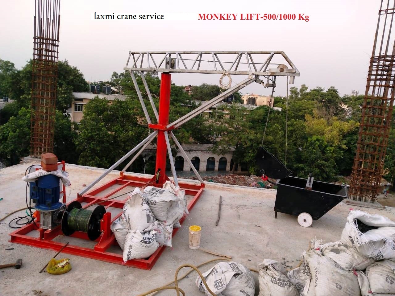 Monkey Lift - Steel, Variable Size, 1000kg Capacity | Manual Power Source, Basic Safety Features For Vertical Material Transportation