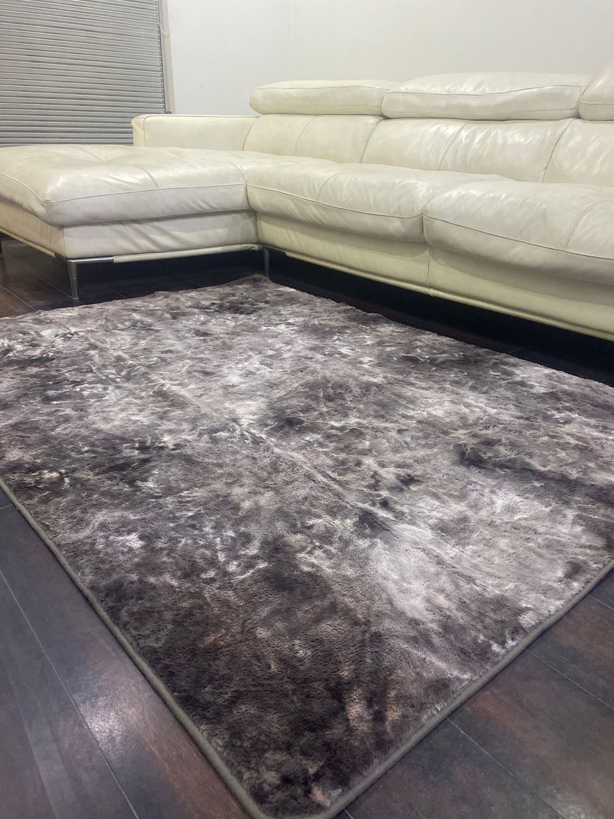 Carpet And Rugs - Wool, Cotton, Acrylic, Polyester, Viscose, 25mm Thickness | Persian Design, Hand Tufted, Sound Proof, Multiple Colors, Machine Made