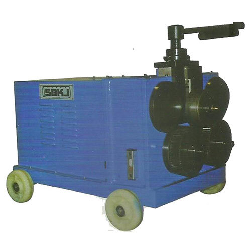 स्टेबल ऑपरेशन Sbkj राउंड फ्लैंज बनाने की मशीन