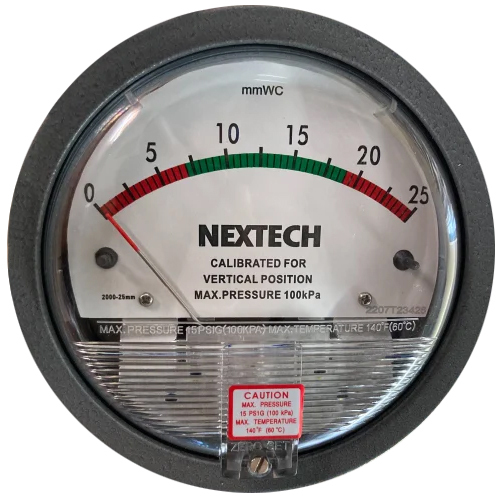 Differential Pressure Gauge - Color: Silver & Black