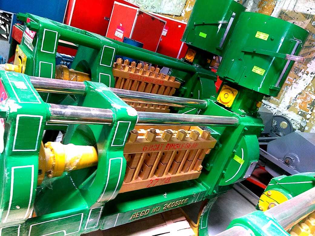 6 Bolt Mustard Oil Expeller Machine - Automatic Grade: Automatic