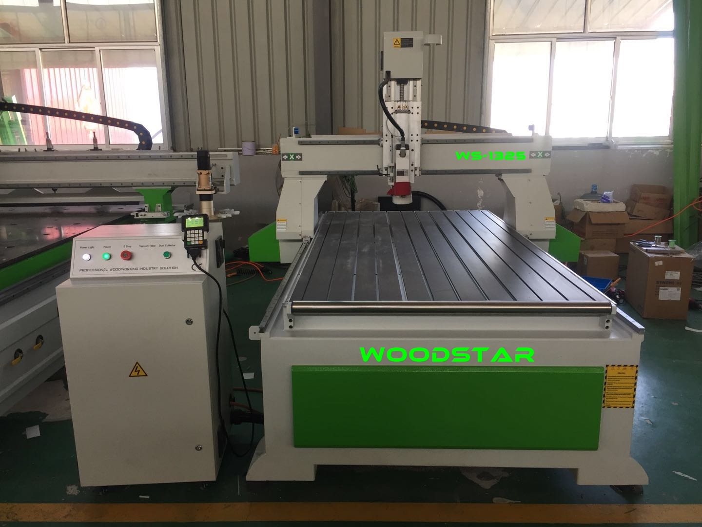 Green Chennai Woodstar Cnc Router Wood Carving Machin