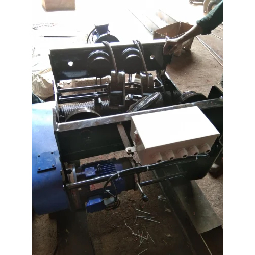 Electric Wire Rope Hoist - Capacity: 5000 Kg
