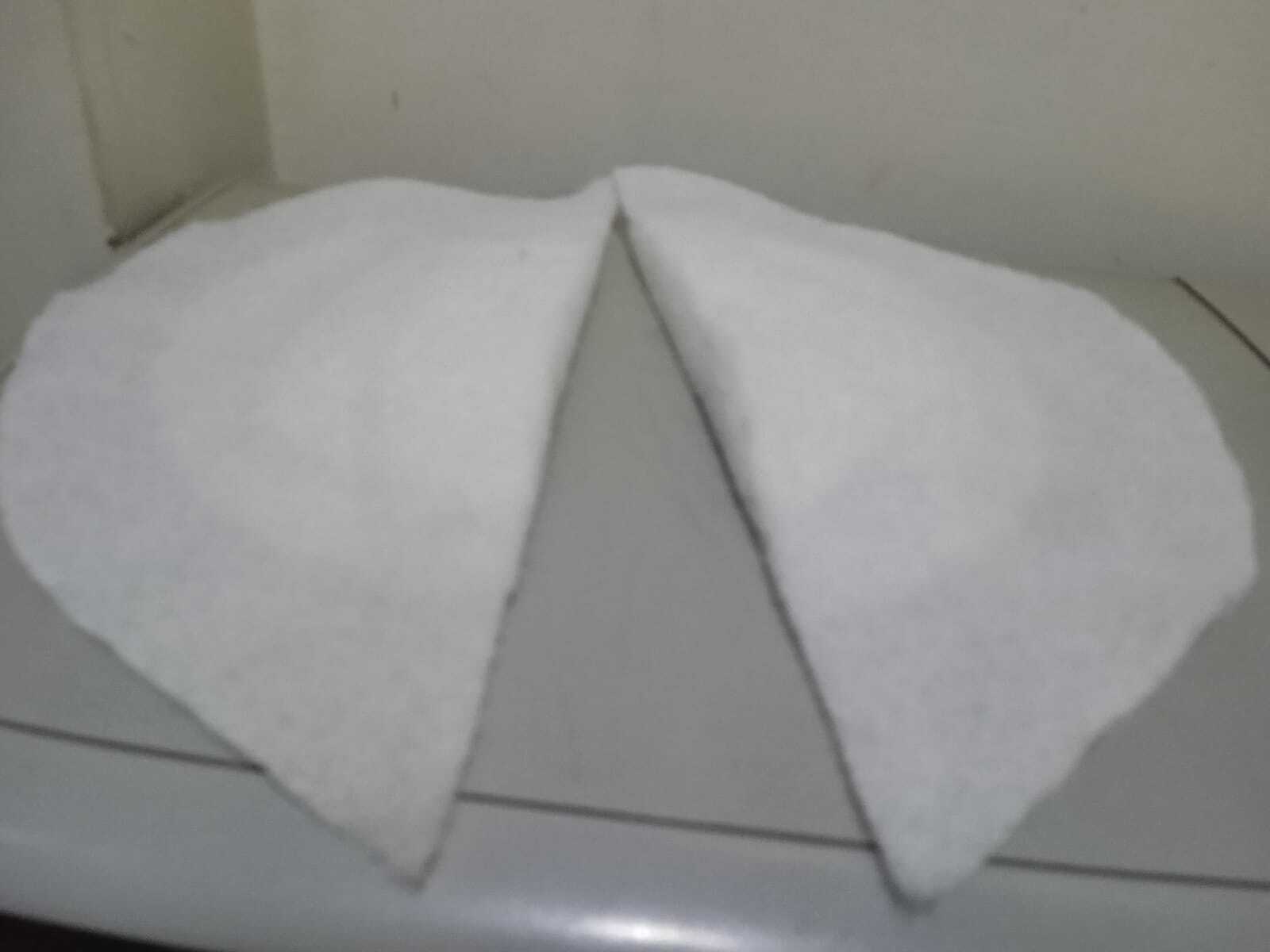 Shoulder Pads - Nonwoven Material, Size 8x8 To 12x12 Inches, Color White | High Viscosity, Strong Shoulder Support, Plain Pattern