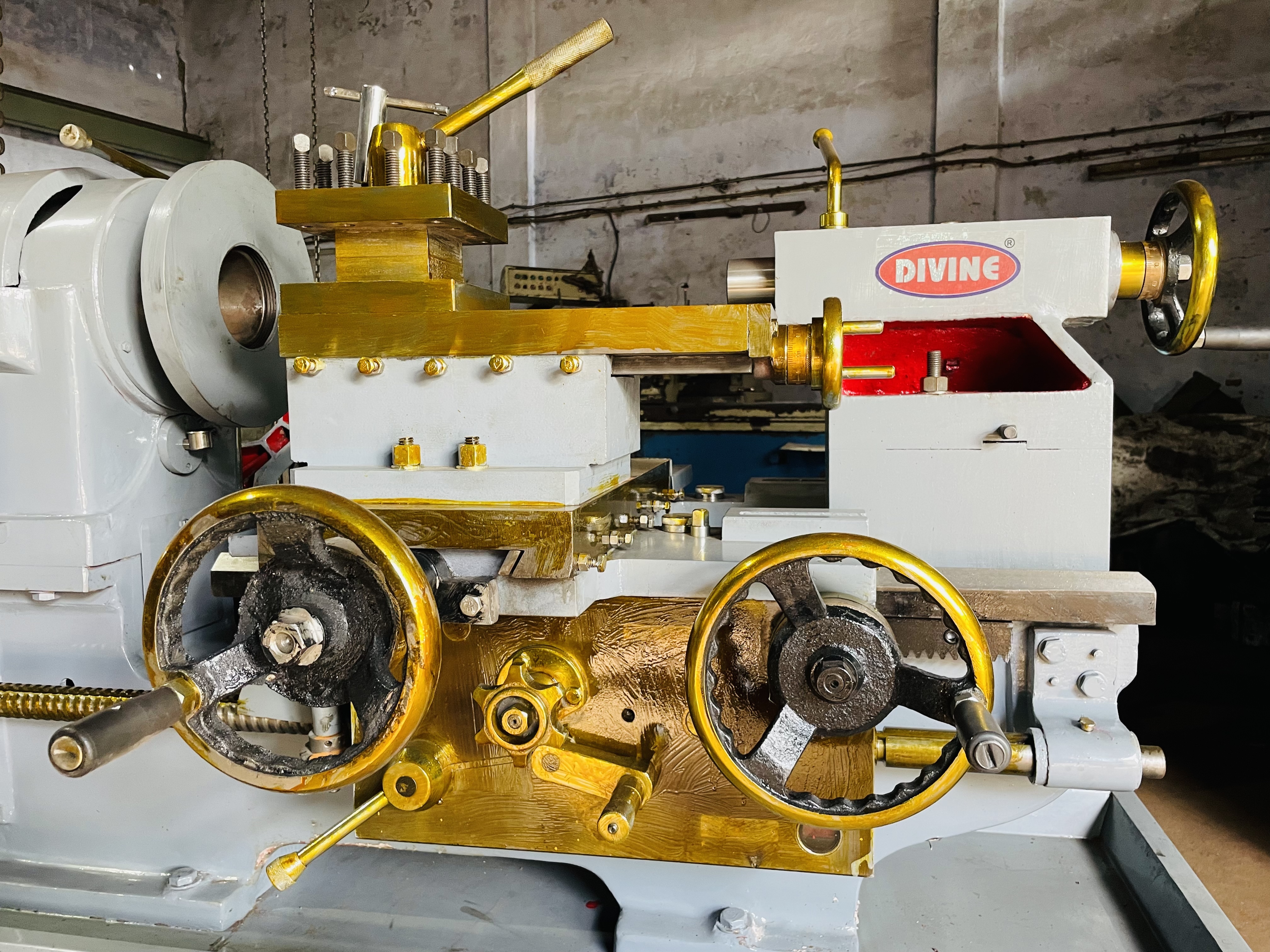 Cast Iron 5.5 Heavy Duty Lathe Machine
