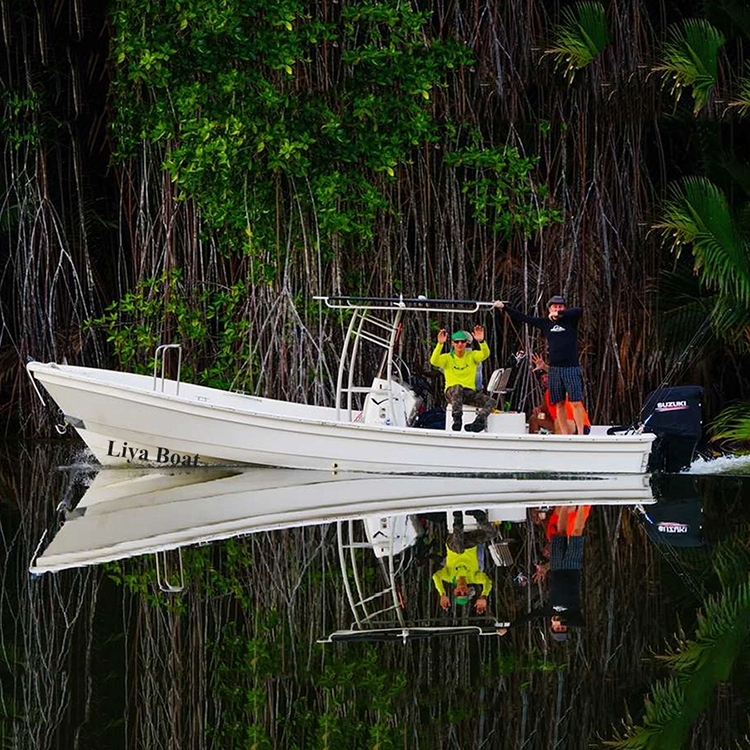 Liya 25ft/7.6m Panga Boat With Fuel Tank Fiberglass Fishing Boat - Capacity: 1240 Kg/hr