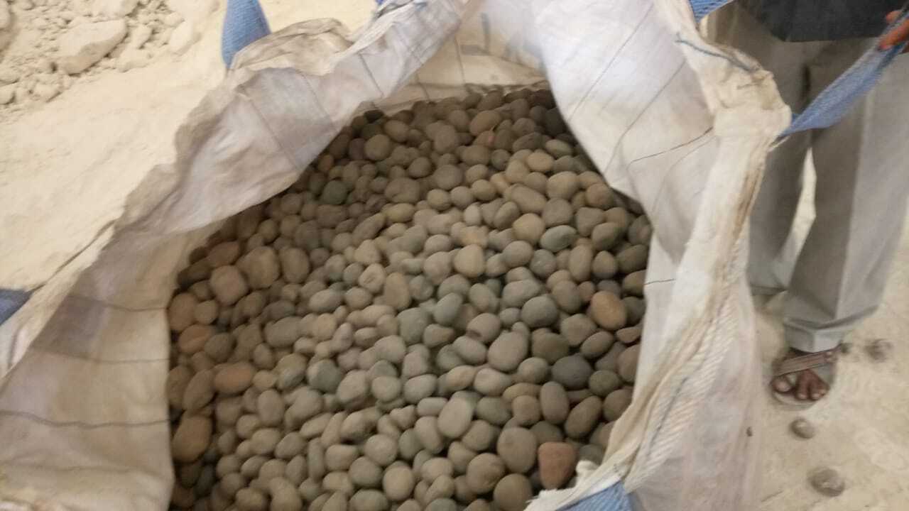 Steel Hardness Supper Round Big Rock Agate Pebbles Stones Special Catagor Ball Mill Grinding Media Application Solid Surface