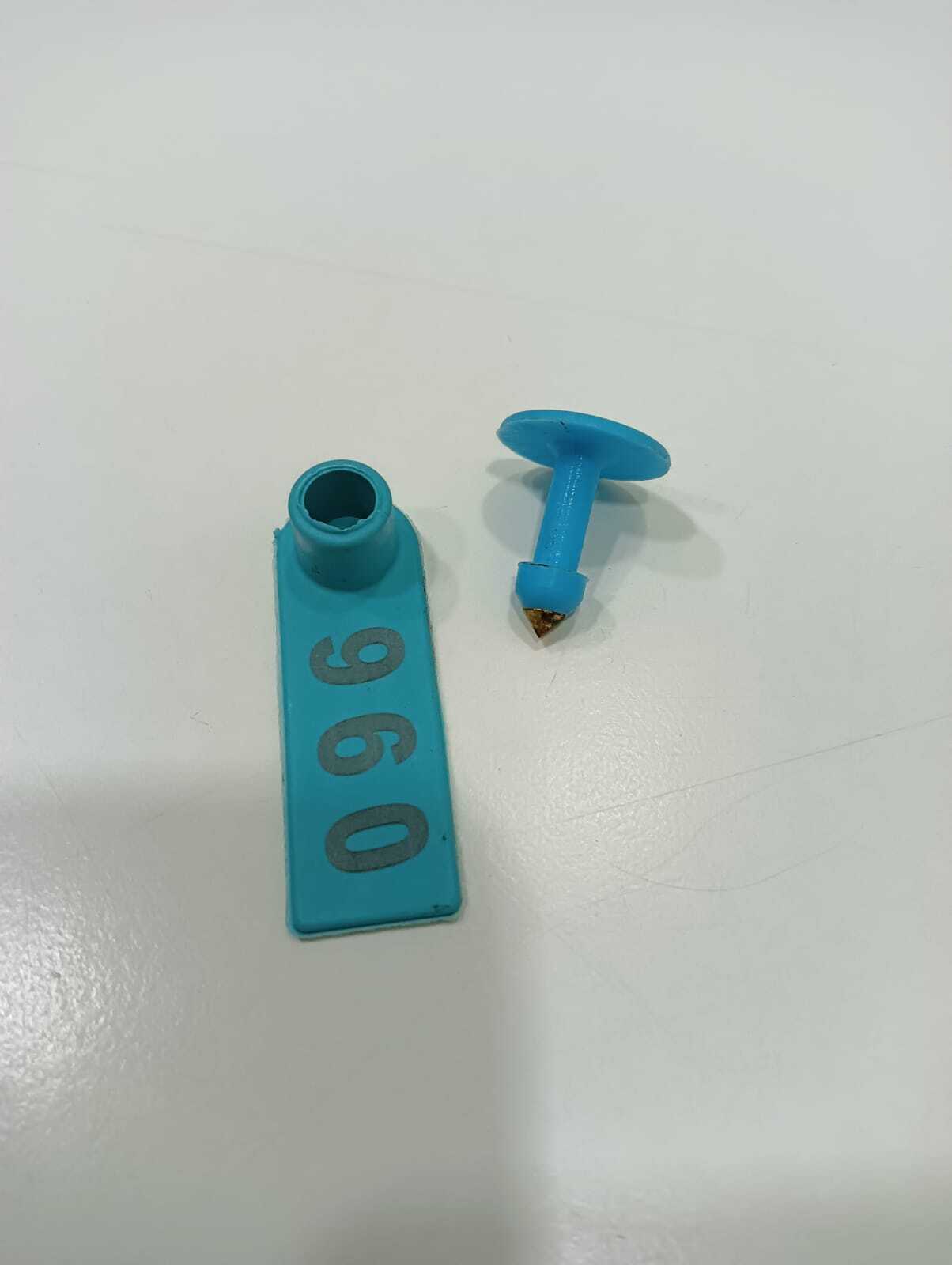 Sheep And Goat Ear Tag (Blue Colour) - Color: Blue