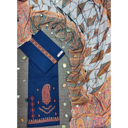 महिलाओं के सूट सामग्री का आकार: अनुकूलित