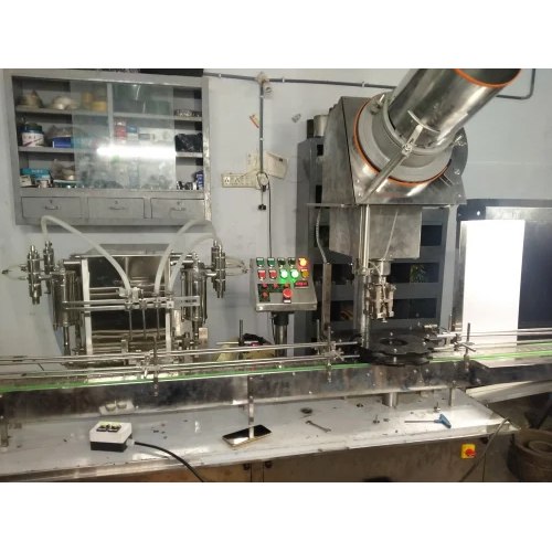 सिंघल हेड कैपिंग मशीन के साथ सेमी-ऑटोमैटिक फोर हेड फिलिंग