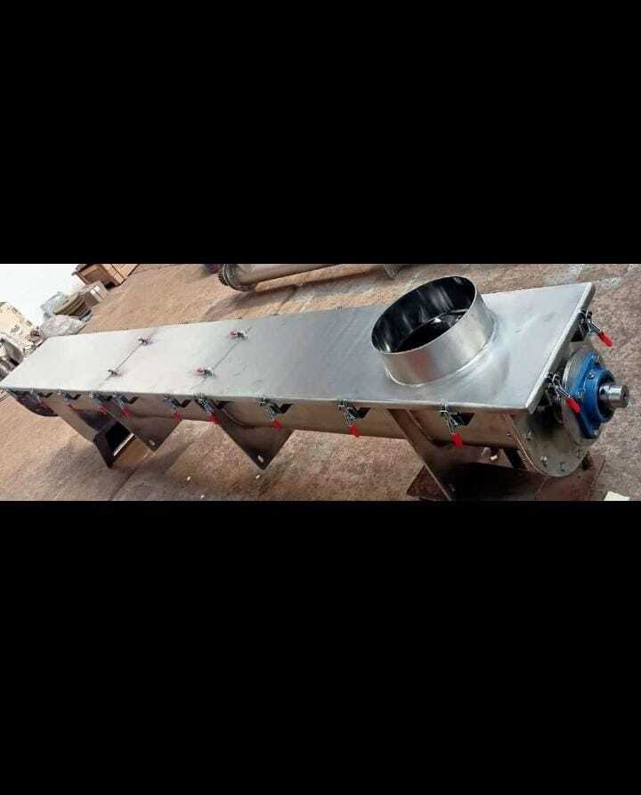 Screw Conveyor - Mild Steel Available Sizes Silver Color | 1 Year Warranty Ideal For Industrial Use