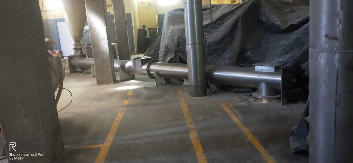 Screw Conveyor - Mild Steel Available Sizes Silver Color | 1 Year Warranty Ideal For Industrial Use