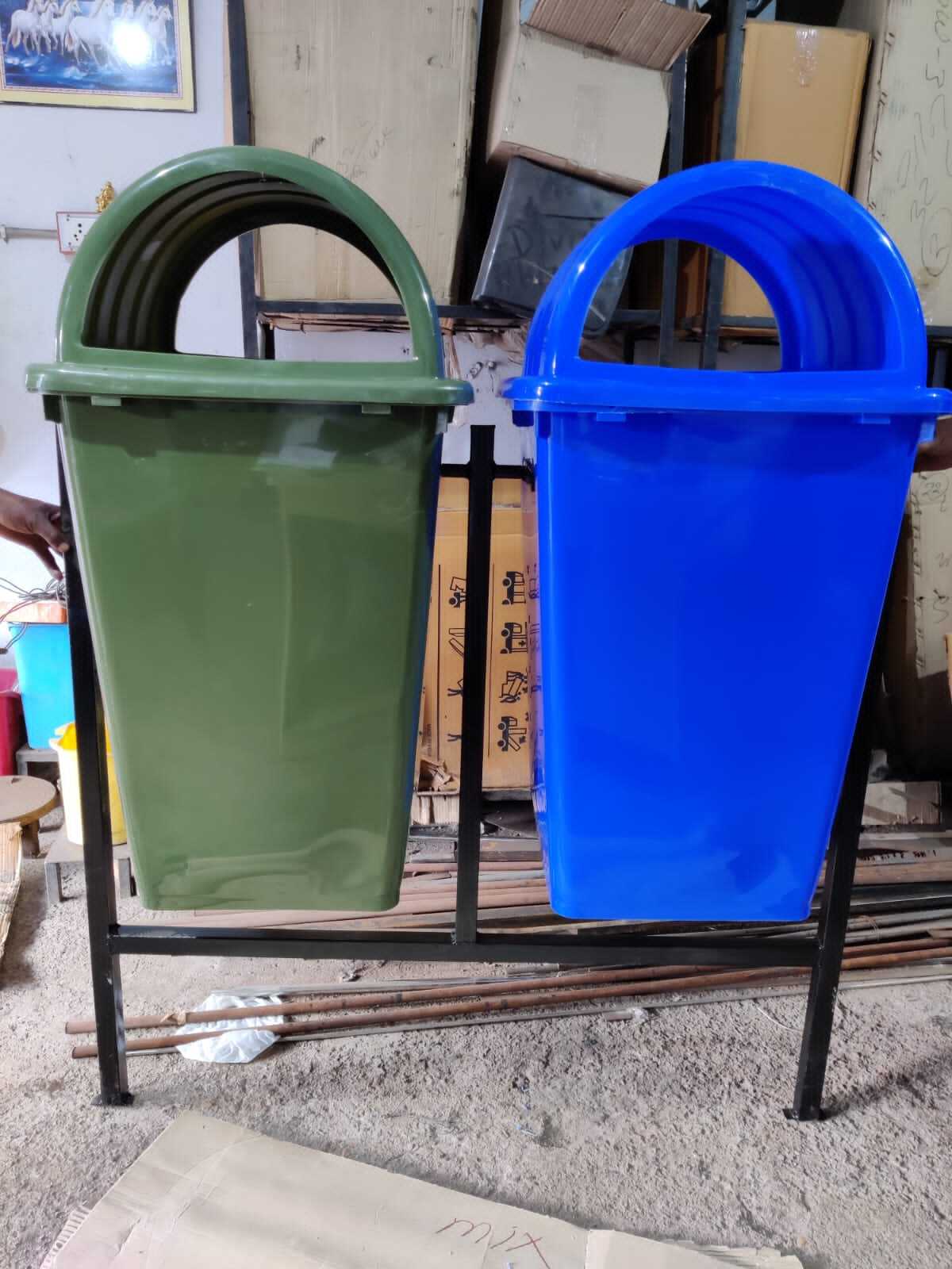 110 Litre Dustbin
