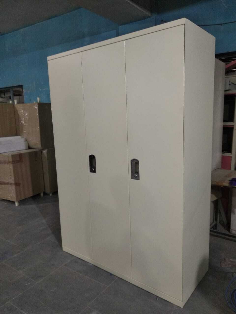 Multicolor Multipurpose Steel Almirah